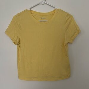Old Navy Light Yellow Short Sleeve Tee